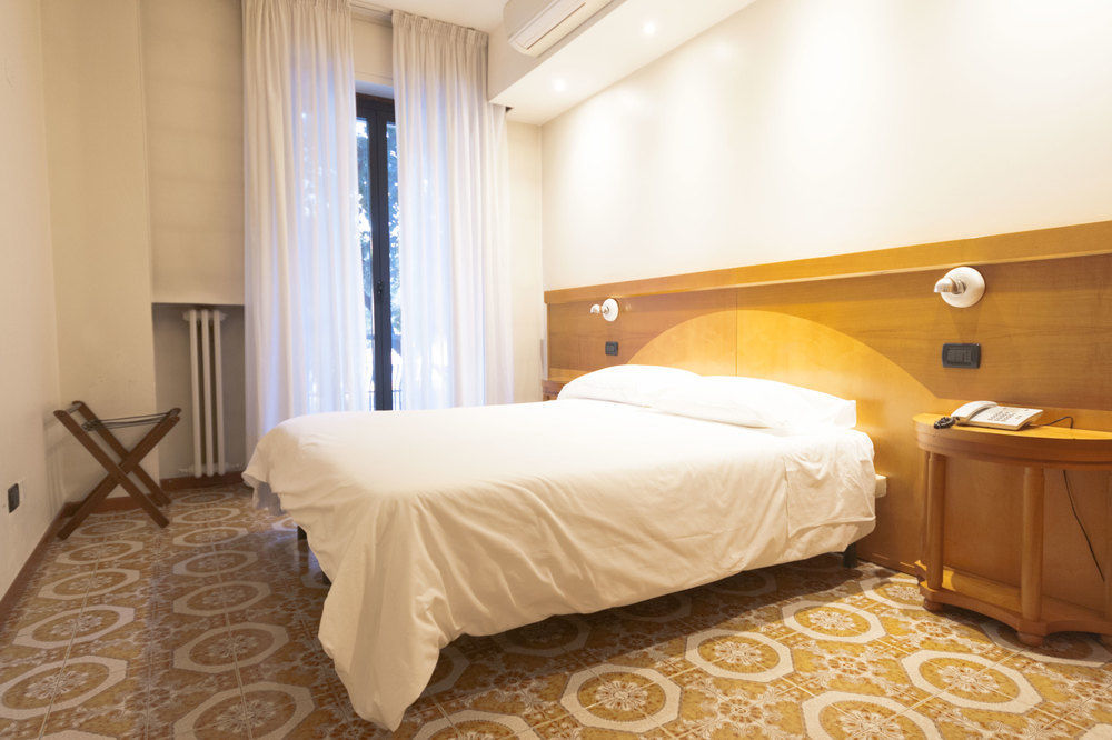 Boutique Hotel Trieste - Adults Only Werona Zewnętrze zdjęcie